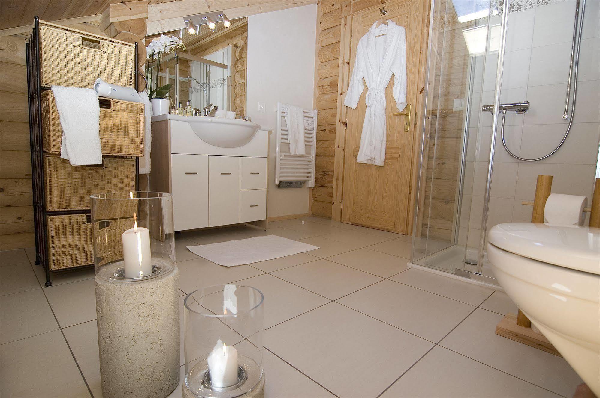 Alpine Comfort Apartment น็องดัช ภายนอก รูปภาพ