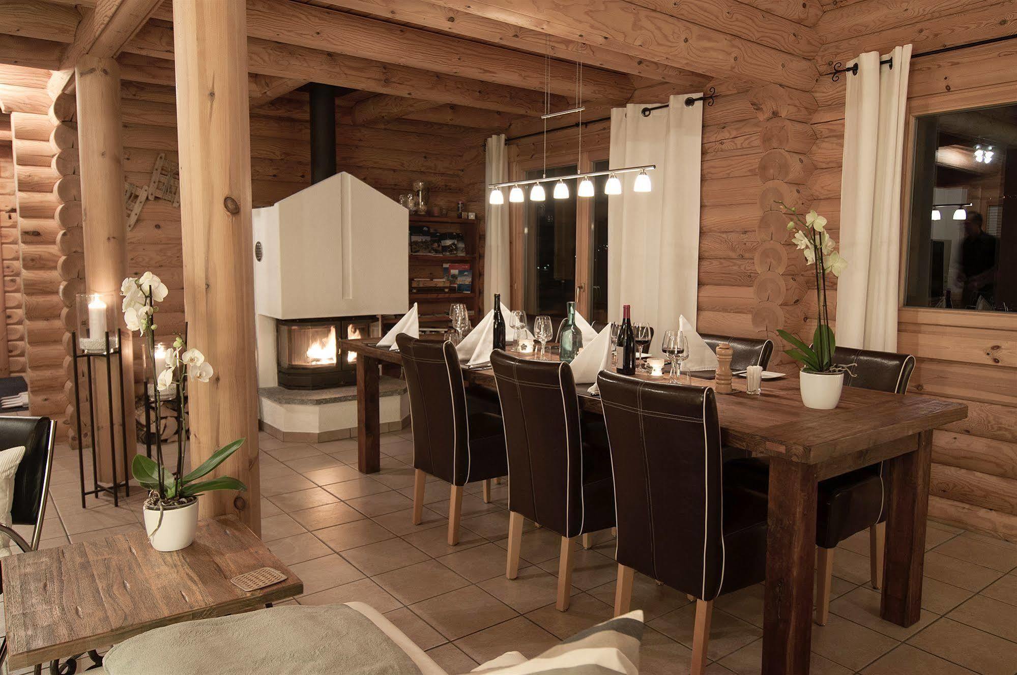 Alpine Comfort Apartment น็องดัช ภายนอก รูปภาพ